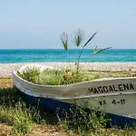 Stunning In Moncofa With Swimming Pool Апартаменты *