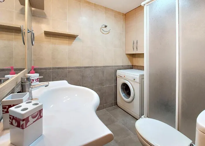 Stunning In Moncofa With Swimming Pool Apartmán